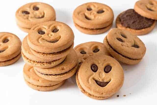 Frech grinsende Kekse